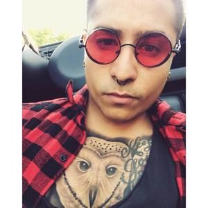 Meet your Posher, Christopher